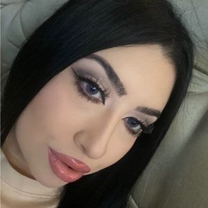 Meet your Posher, Melanie